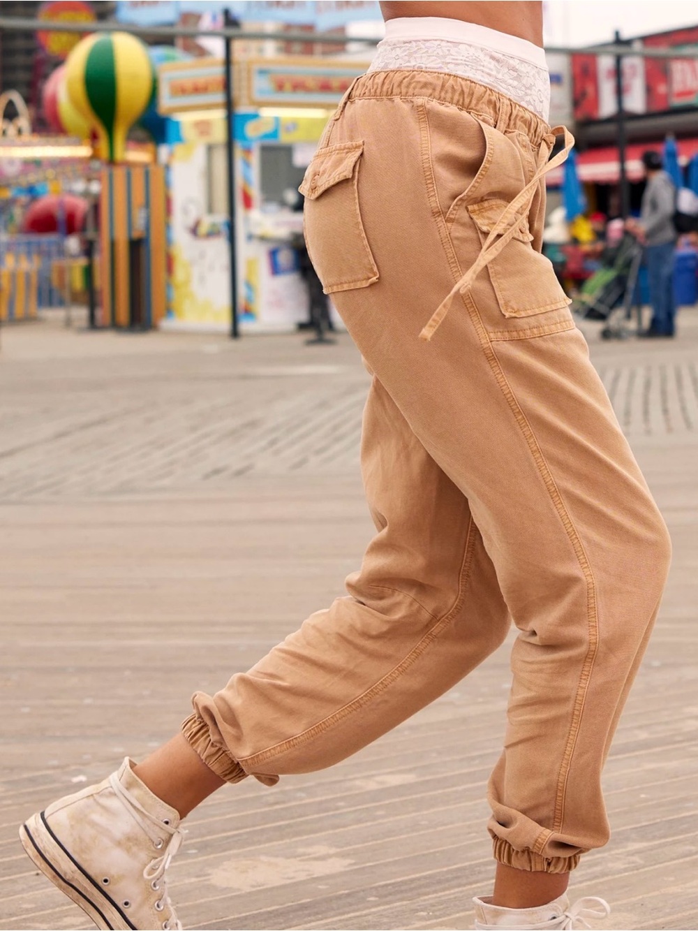 Aerie Double Pocket Utility Jogger in Artifact Tan size S